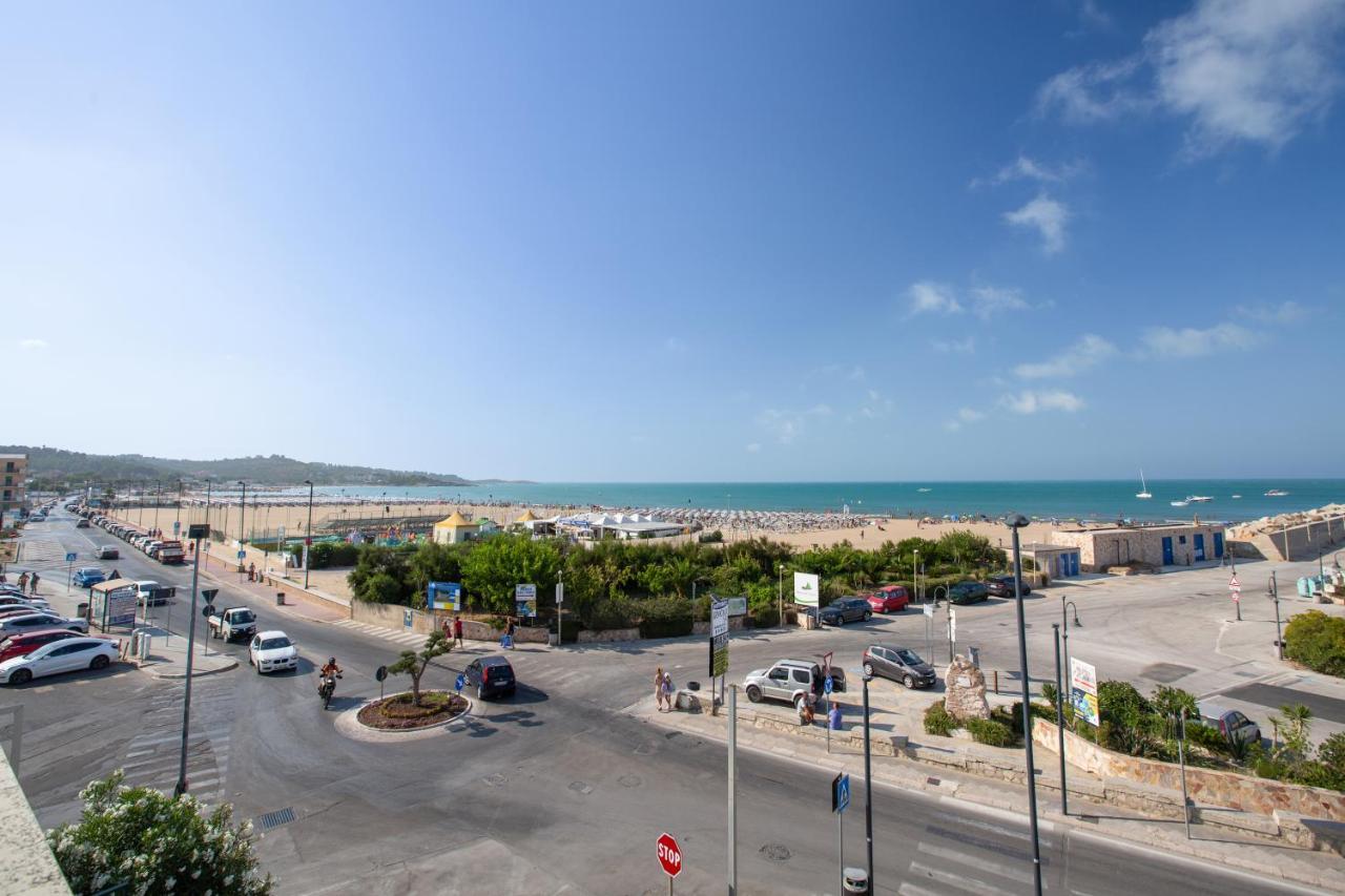 Le Dune Luxury Rooms Vieste Exterior photo